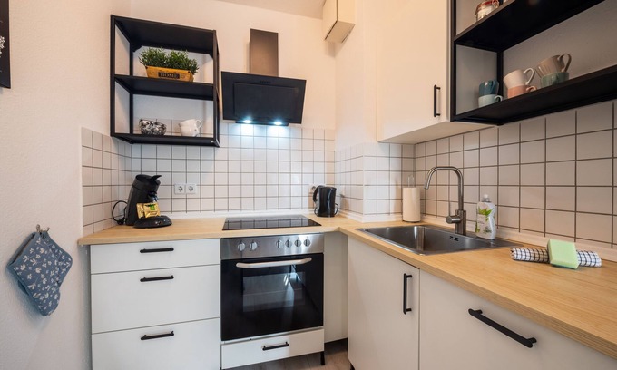 Sudenburg Condo | Moderne Eg-wohnung & Parkplatz, TOP Anbindung, 2 Personen