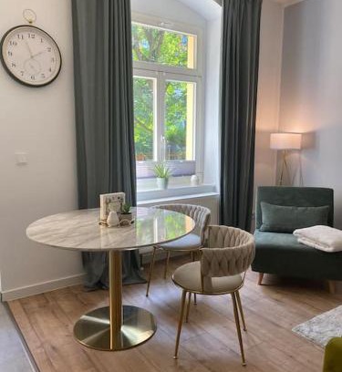 Strehlen Apartment | Modernes Apartment mit großer Terrasse
