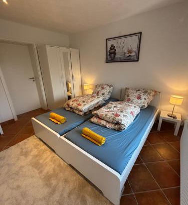 Rhein-Erft-Kreis District Apartment | Modernes Apartment mit Parkplatz