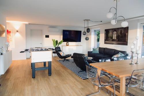 Waldkirchen Apartment | Modernes Penthouse mit Bergpanorama & großer Terrasse, für bis zu 8 Personen