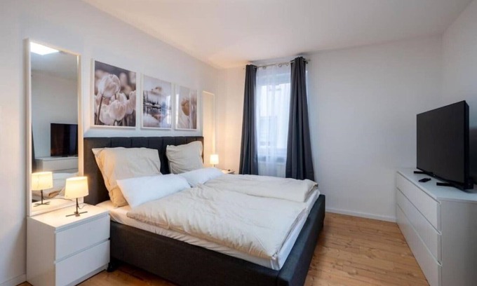 Rinteln Apartment | Modernized old building 3-room apartment
