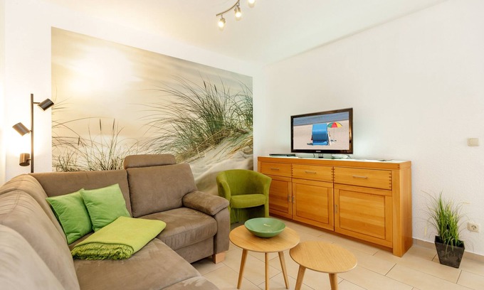 Rerik Apartment | Modernly furnished 3-room apartment with balcony, 450 m to the beach.