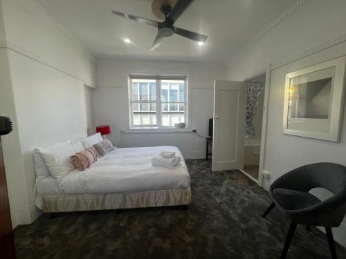 Kings Cross Apartment | Modest Studio in Potts Point