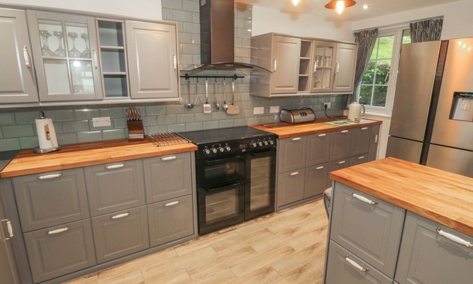 Rhiw Cottage | Moel Yr Wyn