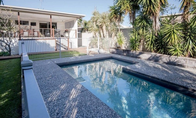 Moffat Beach House | Moffat Beach, Large families & friends unite here!