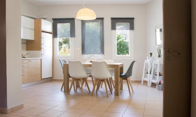 Asprogerakata Apartment | Mojo House (Luxury Apartments)