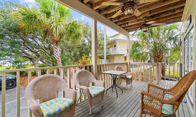 Ono Island Condo | Molokai Villas Riverside 5B-Private Villa