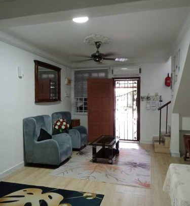 Taman Kota Masai House | Mom's home