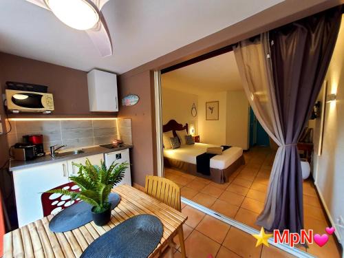 Sainte-Anne Apartment | Mon Pti Nid - Havre cosy avec vue tropicale en Martinique