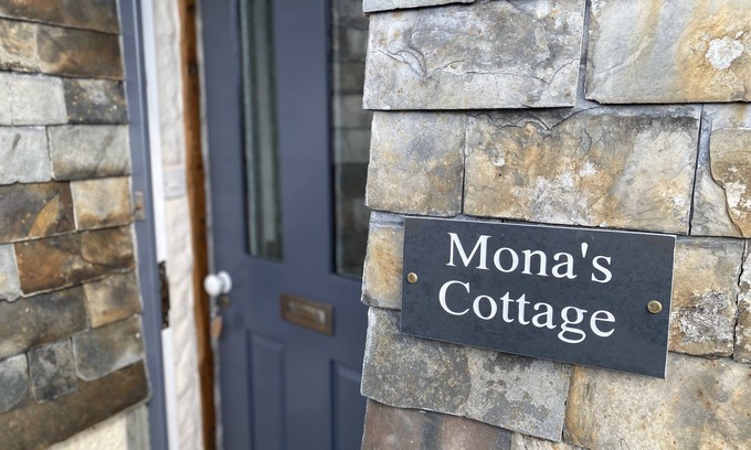 Charlestown Cottage | Mona's Cottage - Private Parking, Sea Views, Garden & Close To Harbour & Beach