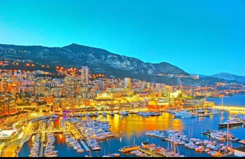 Cap d'Ail Apartment | Monaco Monte-Carlo door step - Luxury Apartment - 2 Bedrooms 2 Bathrooms - Superb Modern Fully Equipped