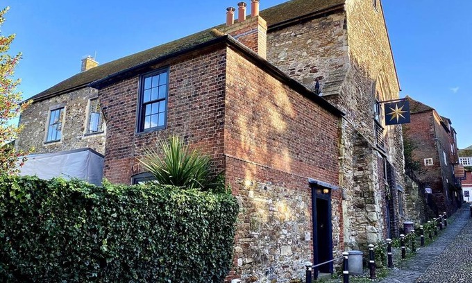 Rye House | Monastery Cottage