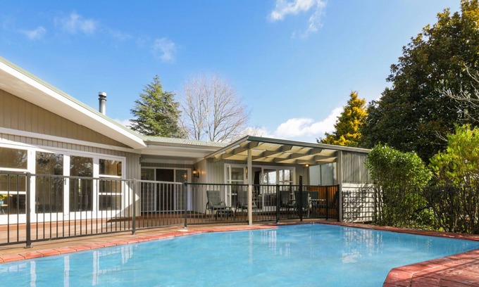 Springfield House | Moncur - Rotorua Holiday Home