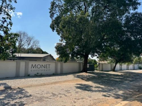 Marble Hall House | Monet Guesthouse