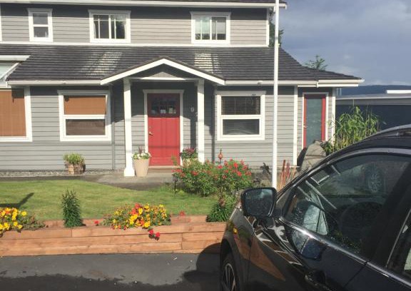 Campbell River Bed & Breakfast | Money Pennies Bed and Breakfast