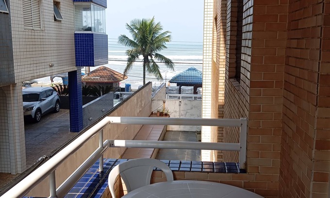 Mongagua Apartment | MONGAGUÁ APARTMENT/ON THE SAND/SEASIDE/WI-FI/CLOSE TO SHOPPING CENTER/PET FRIENDLY