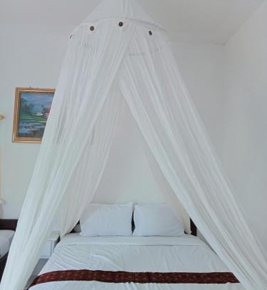 Moni Hotel | moni mahalika