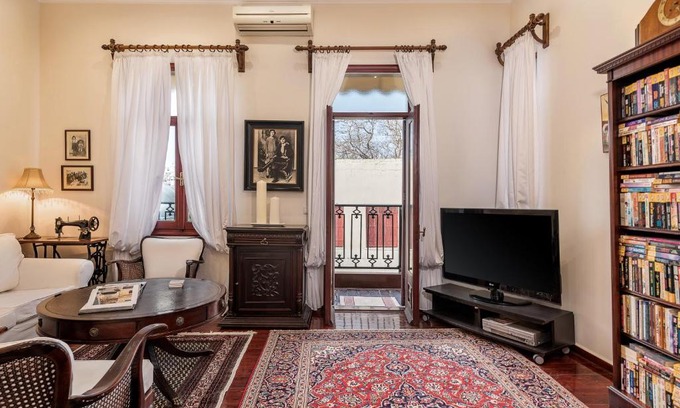 Old Town Apartment | MONK HOMES