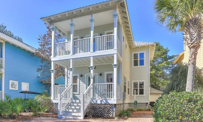 Santa Rosa Beach House | Monkey Business - Is up to date and modern as well as dog friendly