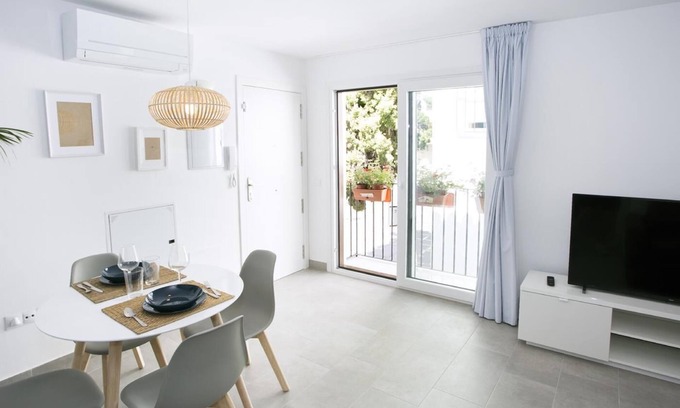Torremolinos City Centre Apartment | MONKÓ MANGO TROPYCAL APARTMENTS