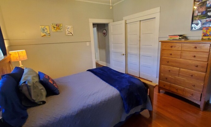 Monroe House | Monroe Garden District Neighbors
