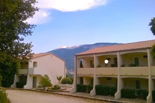 Mollans-sur-Ouveze Apartment | Mont-Ventoux, Provence, Appartement avec vue panoramique et piscine