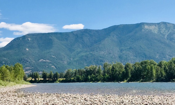 Columbia Falls Apartment | Montana river vacation. Close to downtown Columbia Falls & 20 minutes to GNP.