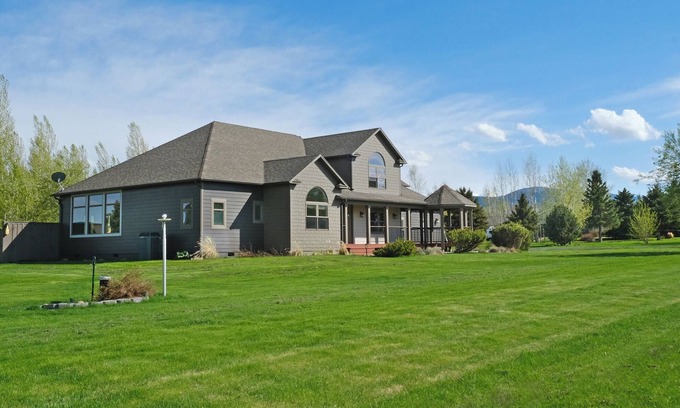 Bozeman House | Montana Vista Retreat with Stunning Bridger Mountain Views!