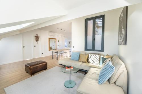 Beausoleil Apartment | Monte Carlo Monaco Border - luxury, modern, cozy with home feelings and See View
