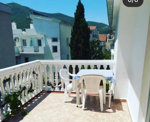 Maini Apartment | Montenegrina