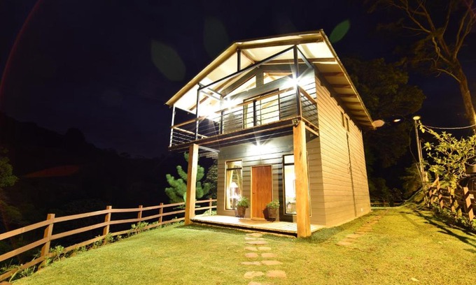 Quebrada Grande House | Monteverde Casa Mia, near main attractions and town!