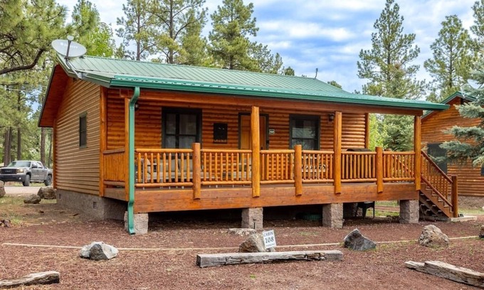 Greer Cabin | Monteverde Retreat (Cabin 104)