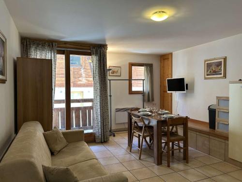 Montgenevre Apartment | Montgenèvre - Studio 4 pers. à 50m des pistes, parking, lumineux, wifi possible - FR-1-330D-57