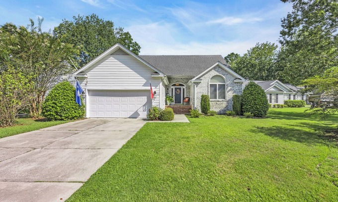 Pawleys Island House | Monthly rental 2 bedroom home within minutes to beach