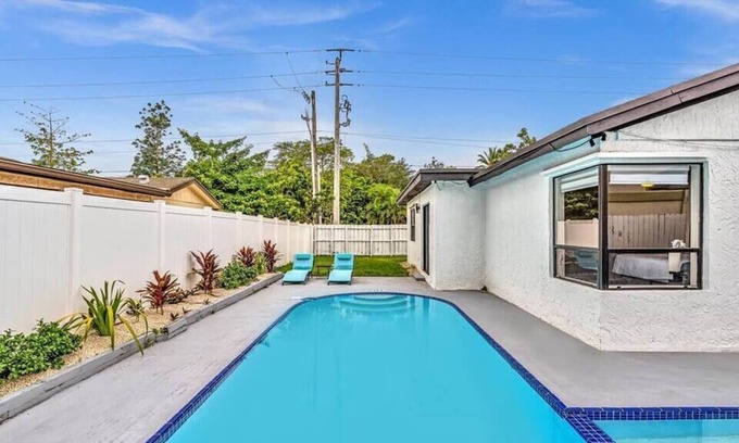 Deerfield Beach House | Monthly Rental in Deerfield Beach W/Pool, Sleeps 8