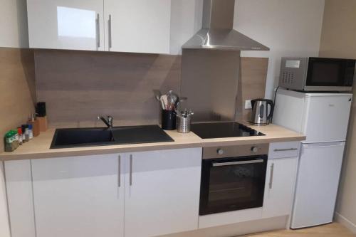 Montivilliers Apartment | MONTI HYPERCENTRE Parking, wifi
