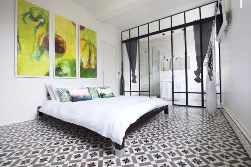 Clignancourt Bed & Breakfast | MONTMARTRE ROMANTIC, Bed & Breakfast - Paris