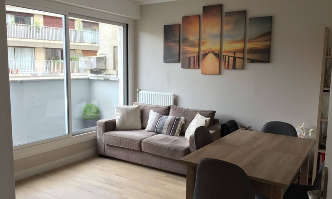 Necker Apartment | Montparnasse - Appartement 2 Pièces Dernier Étage Avec Balcon