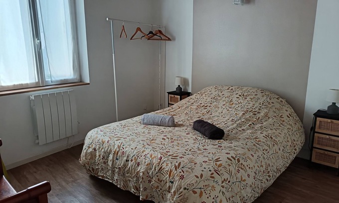 Montrichard Val de Cher Apartment | Montrichard - Close to Beauval zoo and in the heart of the Châteaux de la Loire