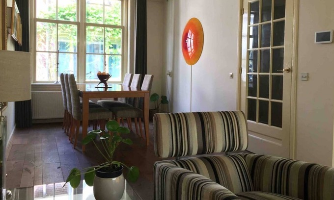 Utrecht City Center House | Monumental House with Sunny Roof Terrace and Breakfast