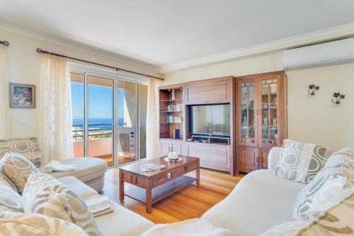 Sao Martinho Apartment | Monumental Ocean View by Atlantic Holiday