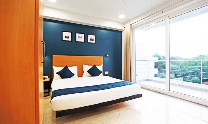 Old Gurgaon Hotel | Moody moon blue
