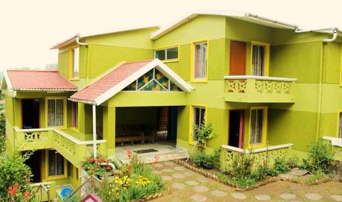 Kodaikanal Hotel | Mookambigai Residency