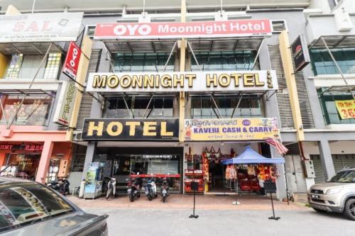 Batu Caves Hotel | Moon Night Hotel Batu Caves
