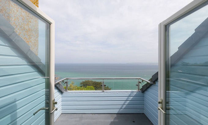 Carbis Bay Cottage | Moonbeams