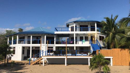Caribbean Way Apartment | Moonrise Beach