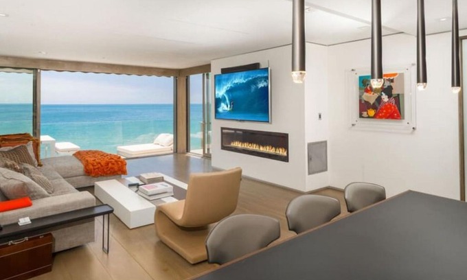Eastern Malibu House | Moonshadow Malibu Getaway