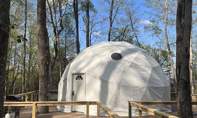 Hico Cabin | Moonshiner Tree Dome is rustic luxury with big, beautiful panoramic views.