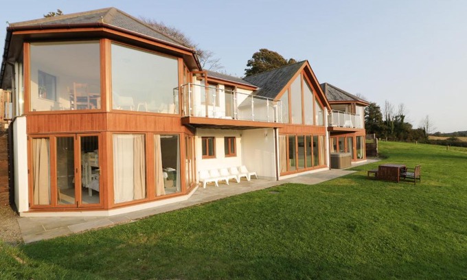Lostwithiel House | Moorfield