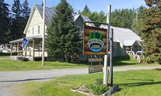 Eustis Cabin | Moose Creek Lodge Great for Large Groups!